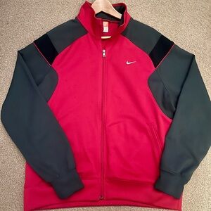 Nike Red and Black Lightweight Men’s Jacket Large